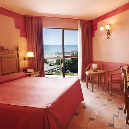 Ms Amaragua Hotel 4*