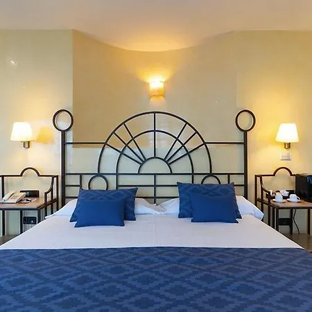 Ms Amaragua Hotel 4*